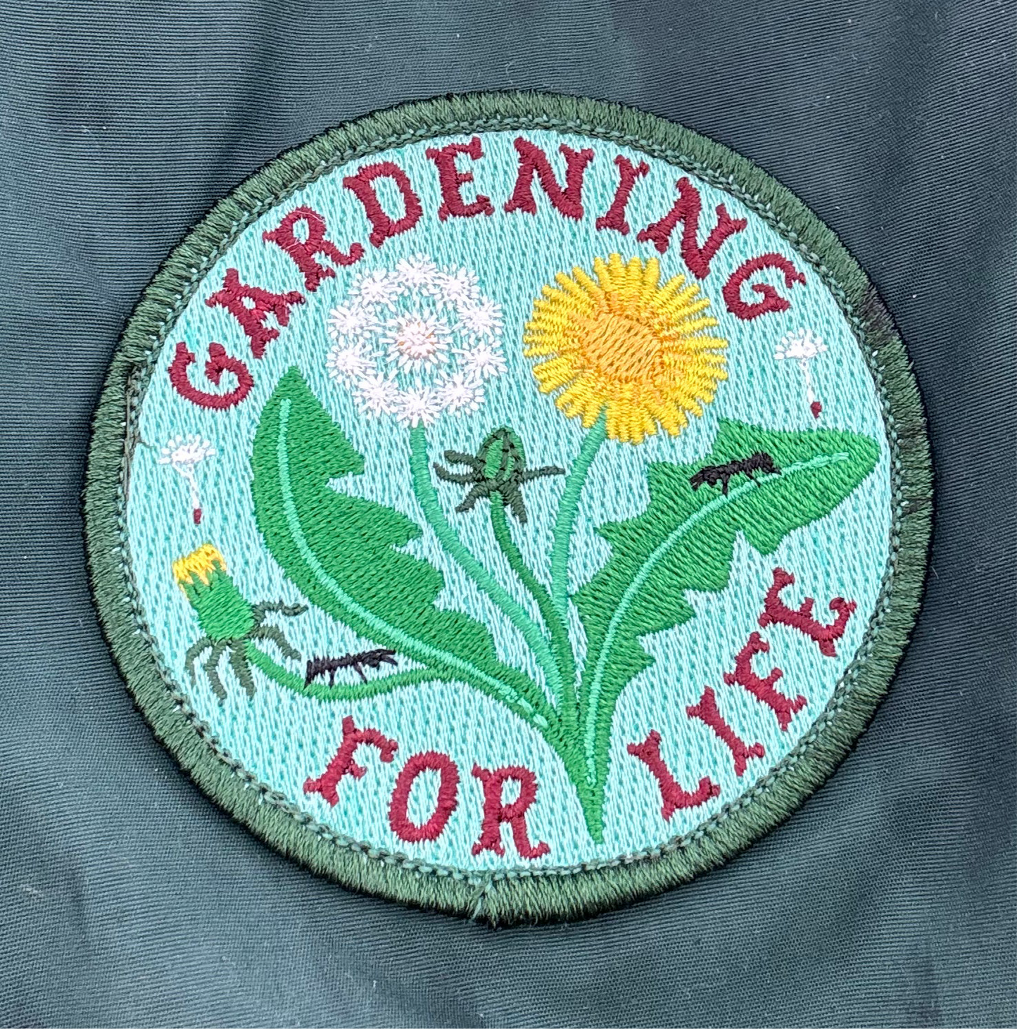 Haags Zaad geborduurde patch 'GARDENING FOR LIFE'
